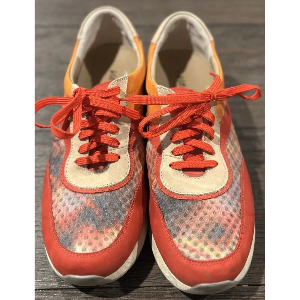 Vaneli‎ Sport Red Orange Tan lace up sneaker womens Sz 9 Rainbow Colorful